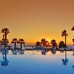 The Grand Blue Sky International Θέρετρο Κουσάντασι