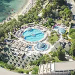 Resort The Grand Blue Sky International 4*