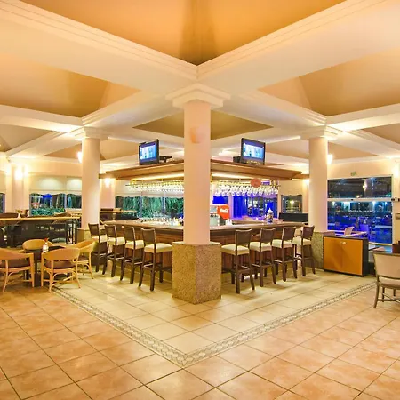 Ośrodek wypoczynkowy The Grand Blue Sky International 4*