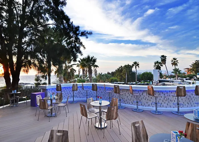 Курортный комплекс The Grand Blue Sky International Кушадасы