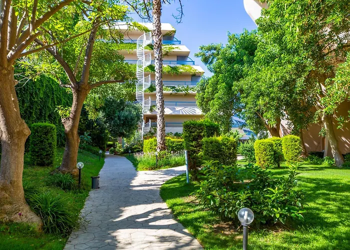 The Grand Blue Sky International Курортный комплекс Кушадасы