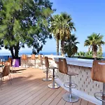 The Grand Blue Sky International אתר נופש 4*