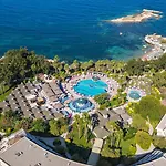 The Grand Blue Sky International Resort 4*