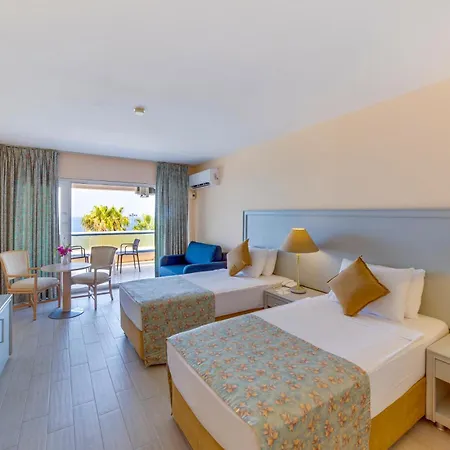 Курортный комплекс The Grand Blue Sky International Кушадасы