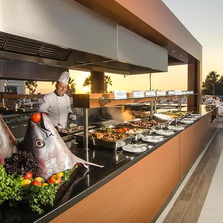 The Grand Blue Sky International Курортный комплекс 4*