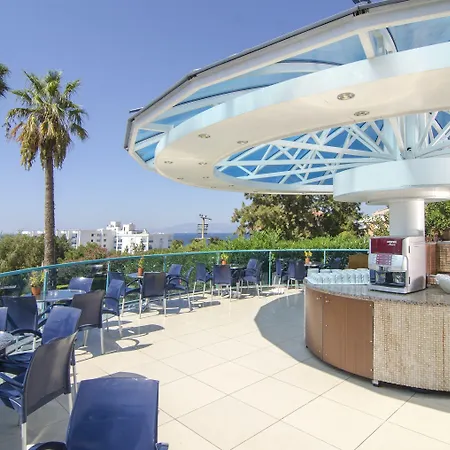 Курортный комплекс The Grand Blue Sky International Кушадасы