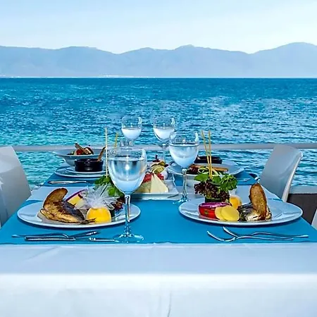 리조트 The Grand Blue Sky International 4*