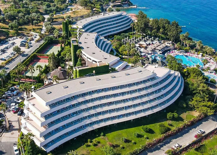 Курортный комплекс The Grand Blue Sky International 4*