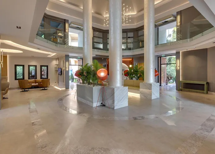 Resort The Grand Blue Sky International