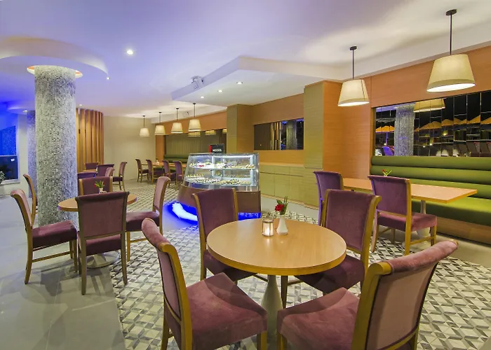 The Grand Blue Sky International Кушадасы