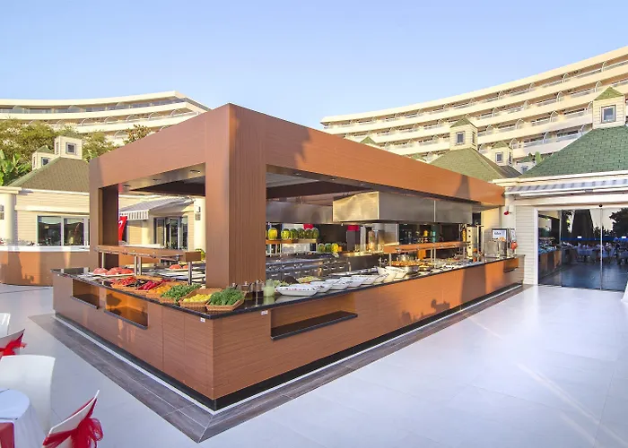 The Grand Blue Sky International קוסדסי