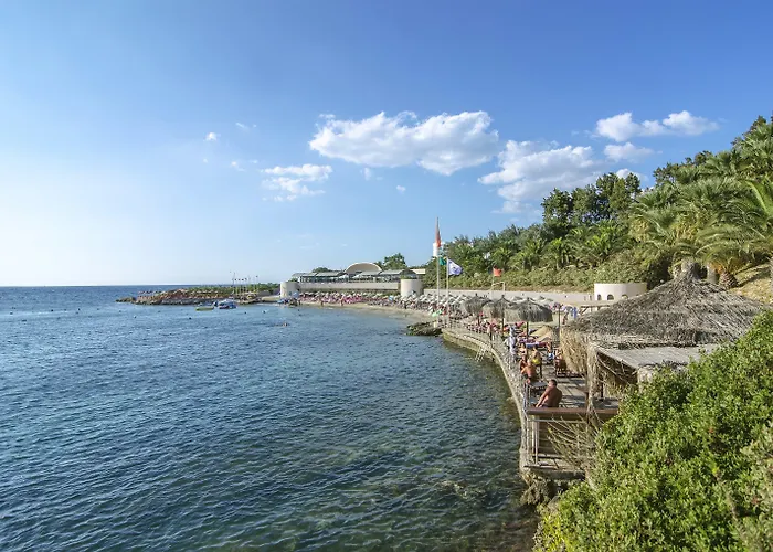 Курортный комплекс The Grand Blue Sky International 4*