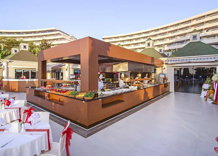 Resort The Grand Blue Sky International