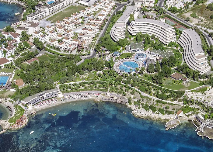 Resort The Grand Blue Sky International