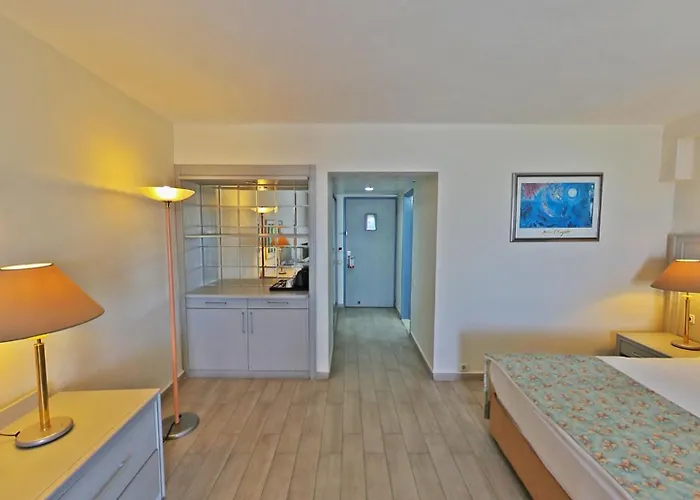 Курортный комплекс The Grand Blue Sky International